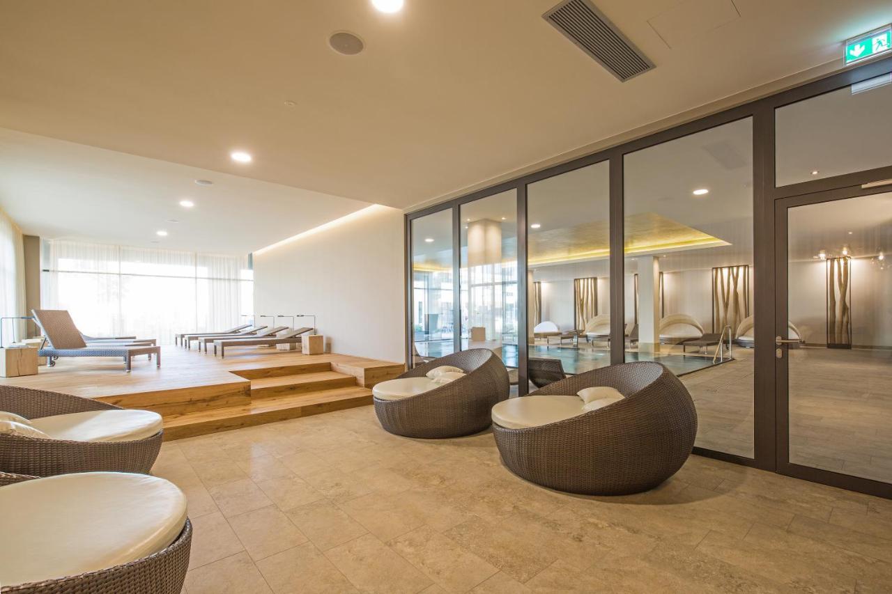 Aparthotel Waterkant Suites เบอร์เกอเรนเดอ-เรทวิช ภายนอก รูปภาพ