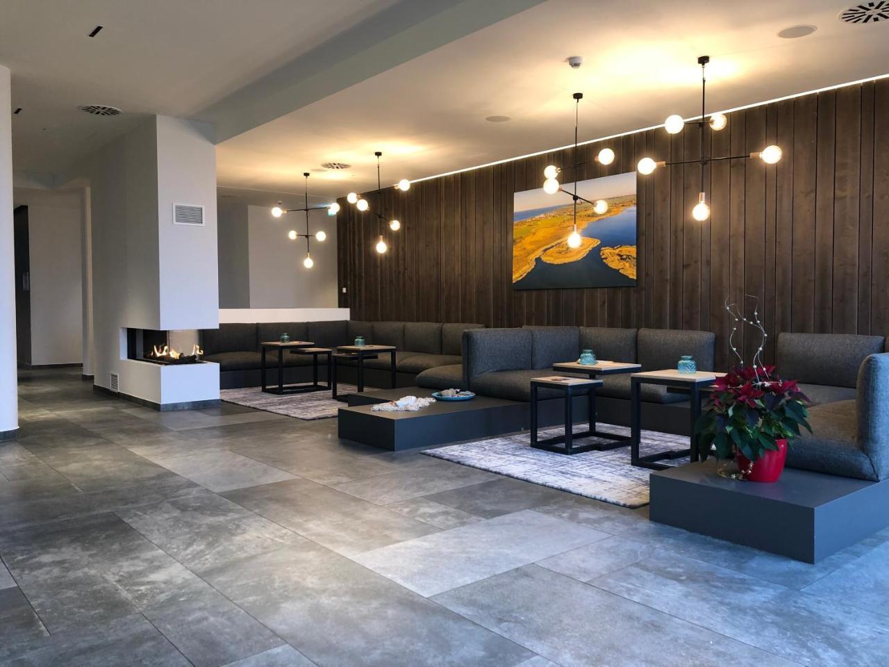 Aparthotel Waterkant Suites เบอร์เกอเรนเดอ-เรทวิช ภายนอก รูปภาพ